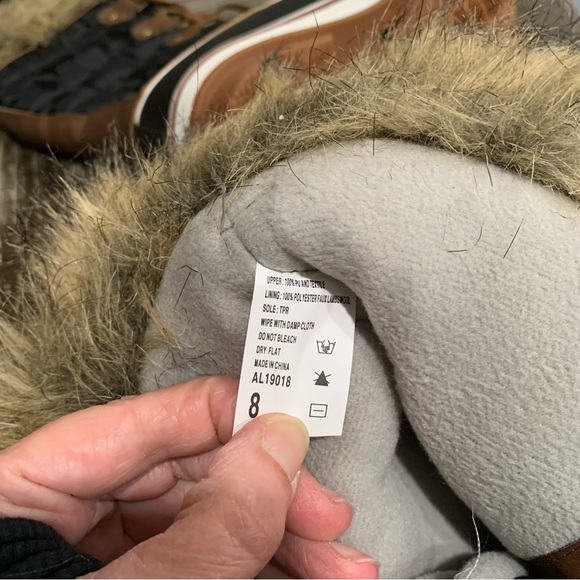 NWOB ALEADER Womens Faux Fur Lace Up Snow Boots - Picture 12 of 15